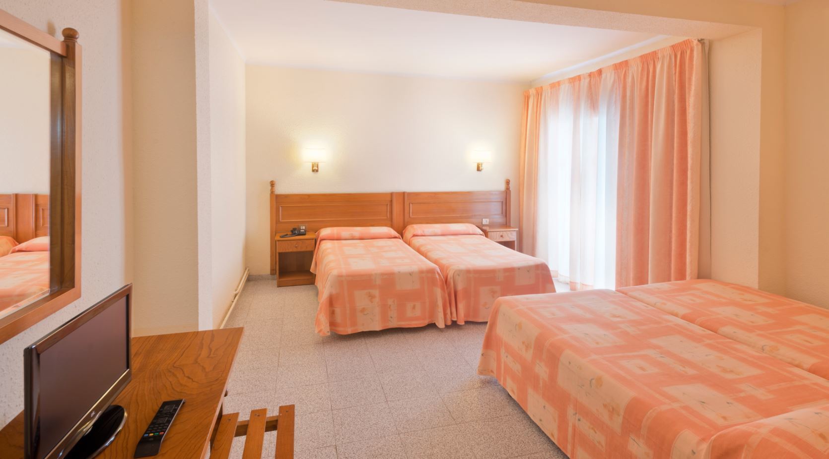 Hotel Sorra Daurada Splash マルグラット・デ・マル エクステリア 写真